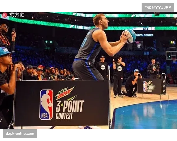 开拓者三分手感火热，三节狂飙19记远投，全队得分达117